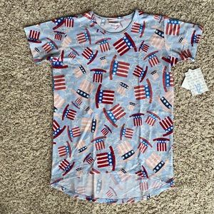 • Lularoe Gracie Kids Top •